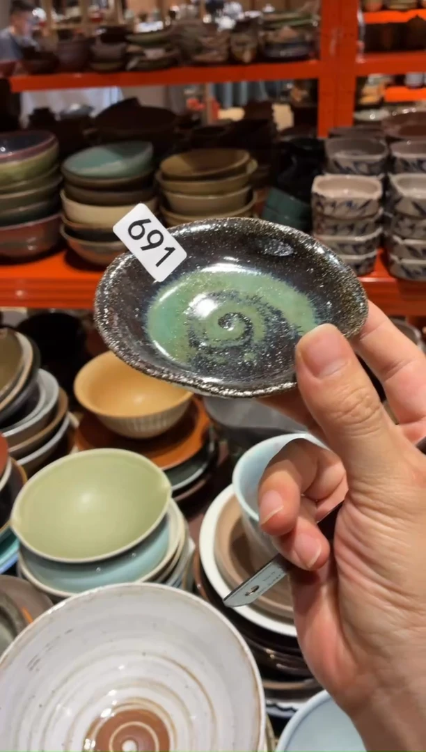 瓷片三**️691 粗陶黑色小碟1个