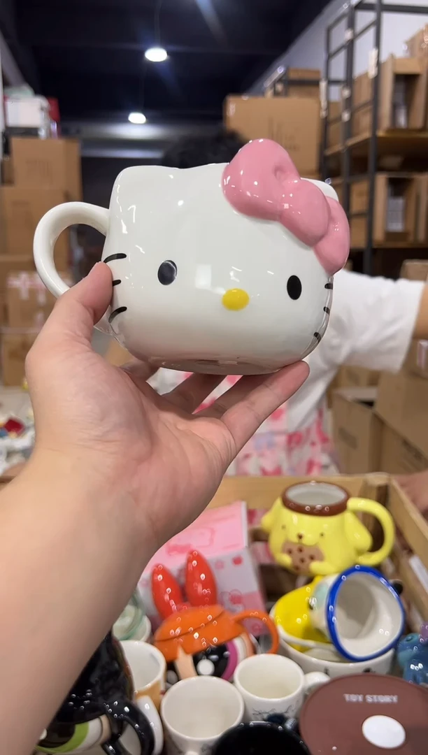 瓷片大号粉色kt头杯
