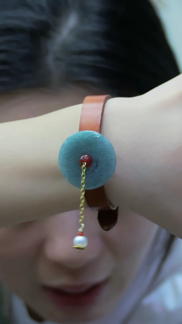 【闪购商品】翡翠颈饰未镶嵌翡翠手牌