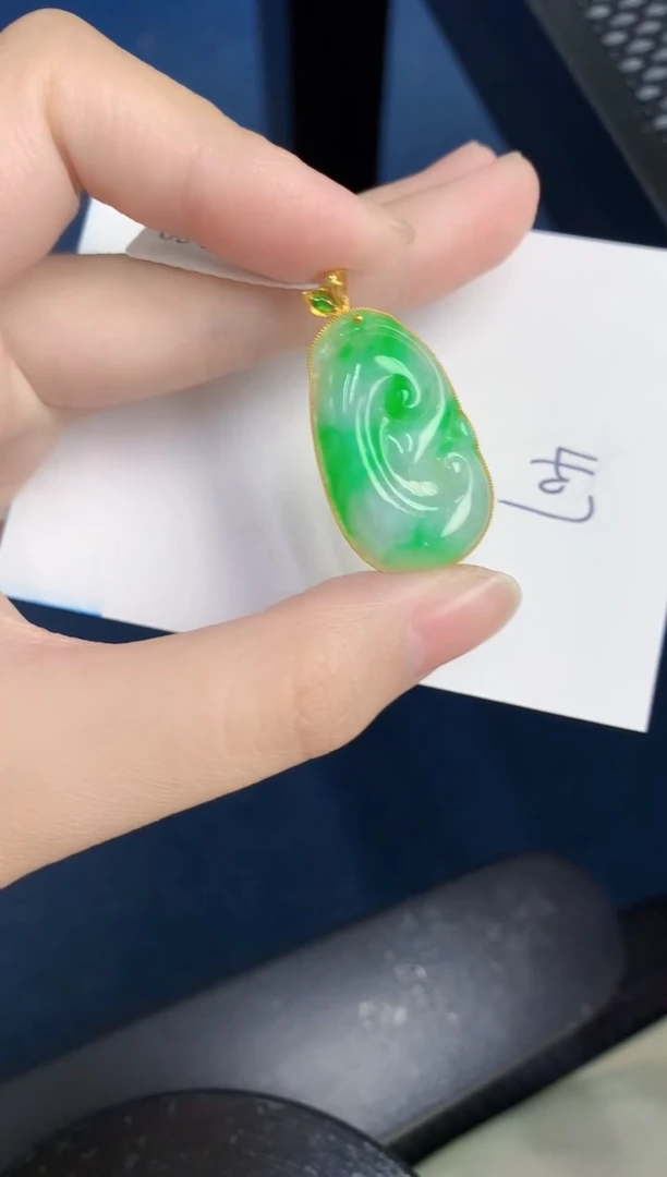 【闪购商品】翡翠颈饰18K金镶嵌0000000000