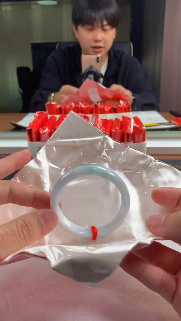 未镶嵌定制翡翠5079毛货不退不换53-54圈