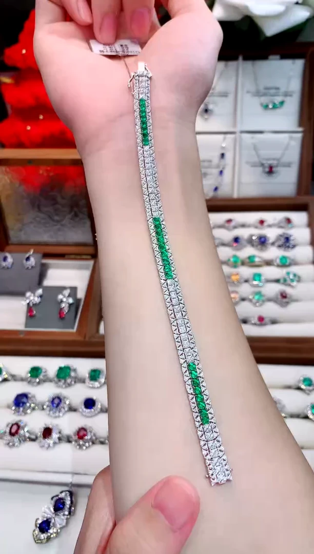 18K金镶嵌手链祖母绿2.22ct/天然宝石/七天无理由