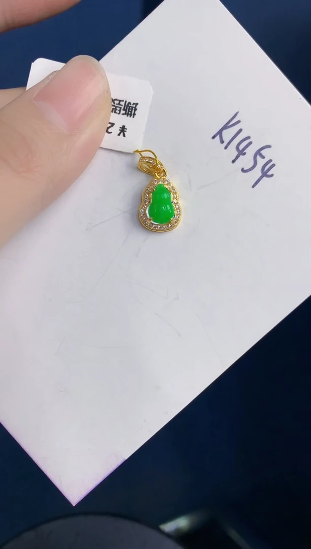 颈饰未镶嵌翡翠天然翡翠缅甸A货
