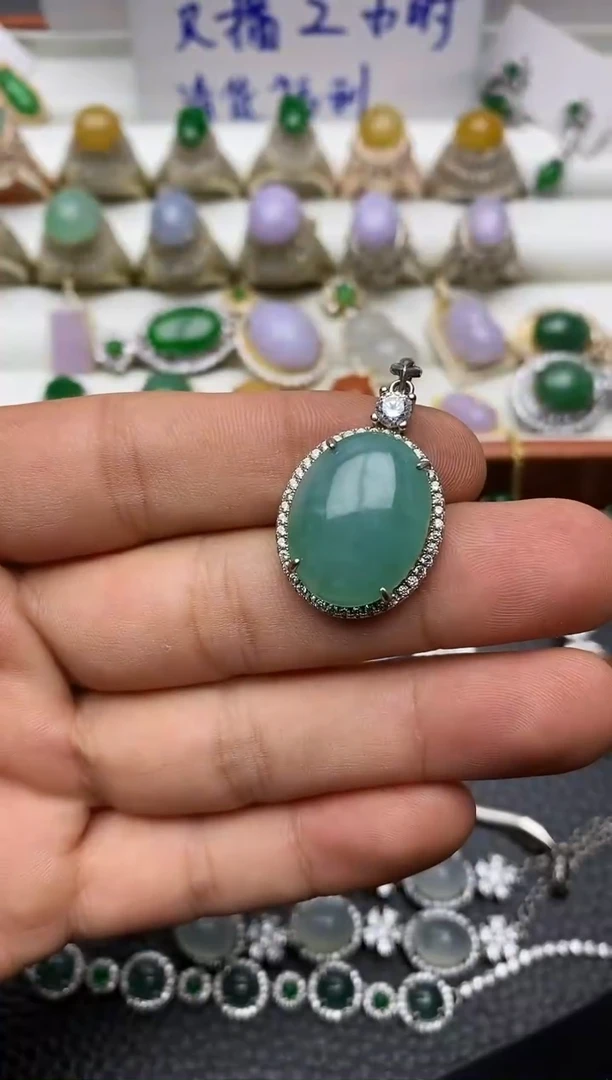 颈饰银S925镶嵌翡翠3333