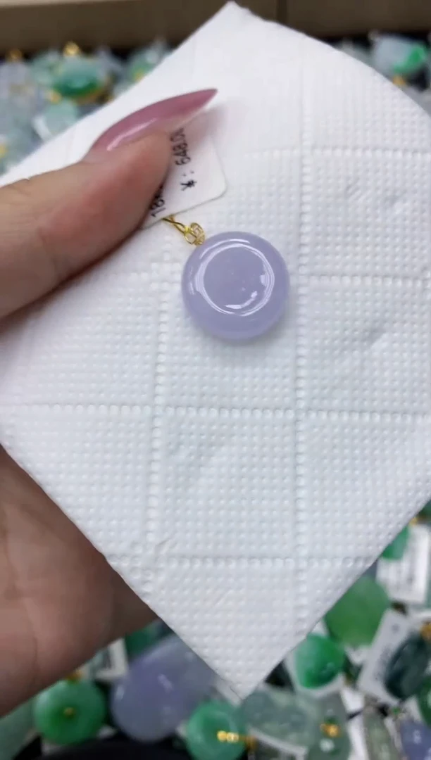 翡翠18K金镶嵌颈饰1111111111