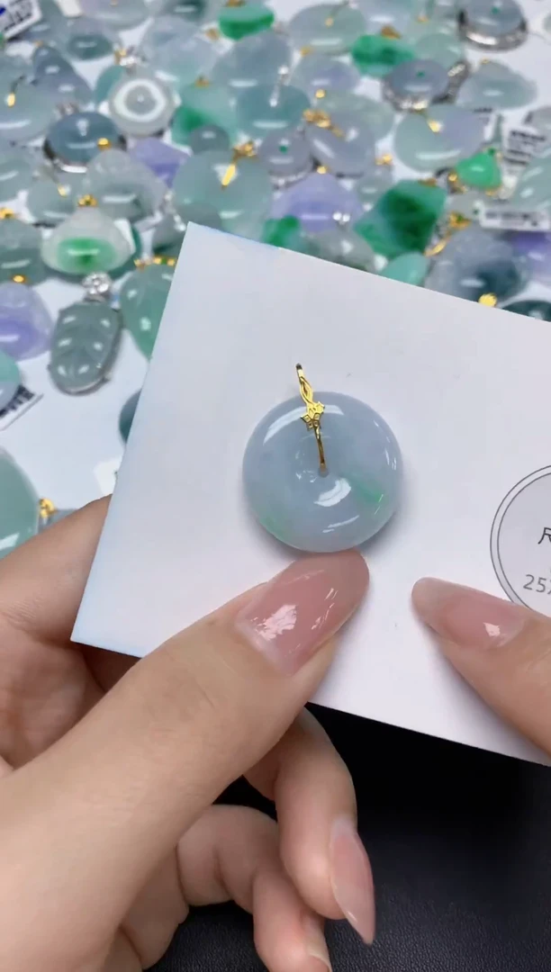 颈饰18K金镶嵌翡翠天然缅甸a货翡翠百元以上9元证书费自理