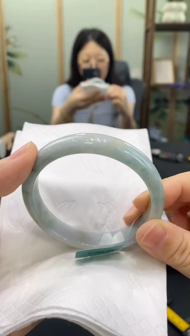 翡翠手镯未镶嵌00001096