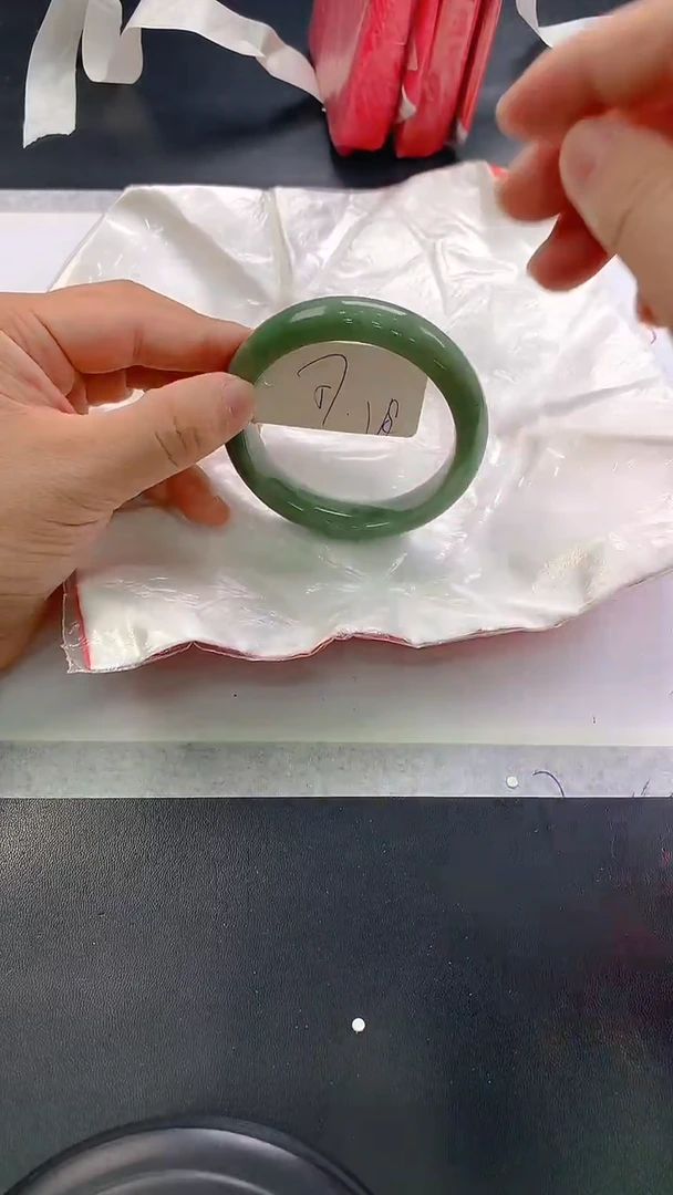 未镶嵌手镯翡翠118