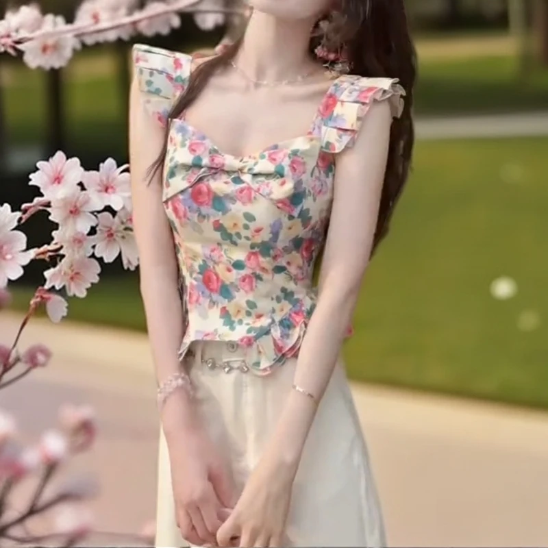 法式碎花蝴蝶结方领小飞袖t恤女夏季小个子修身显瘦独特漂亮上衣