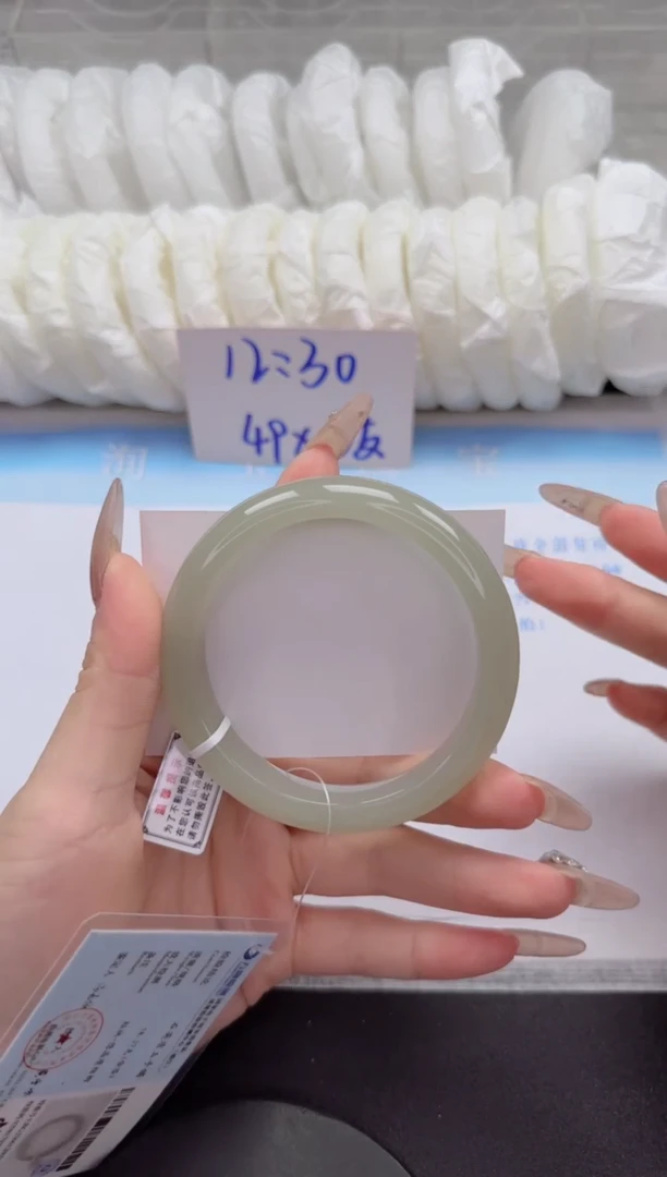 石英质玉手镯未镶嵌56-60.5