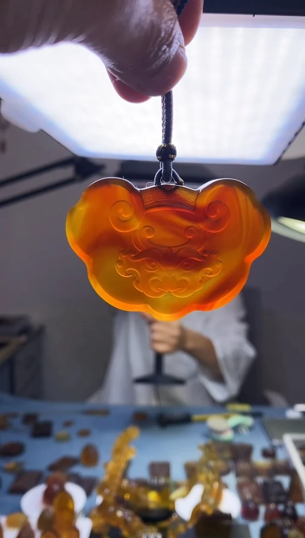 【闪购商品】琥珀颈饰未镶嵌SN8-46（如意锁）