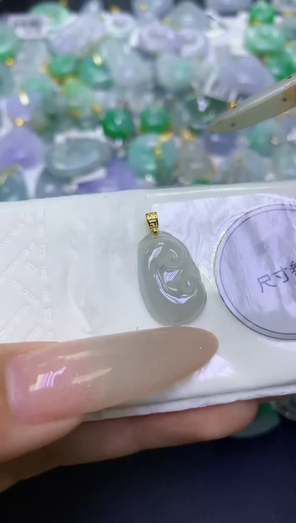 颈饰未镶嵌翡翠天然缅甸翡翠A货百元以上9元证书费自理