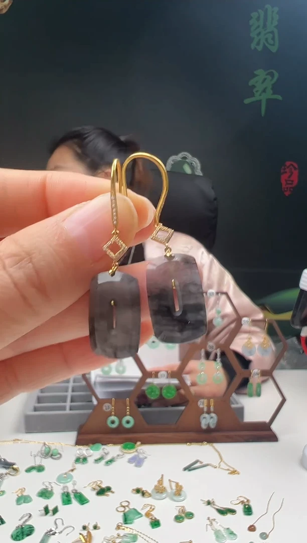 18K金镶嵌翡翠耳饰宋*姐001