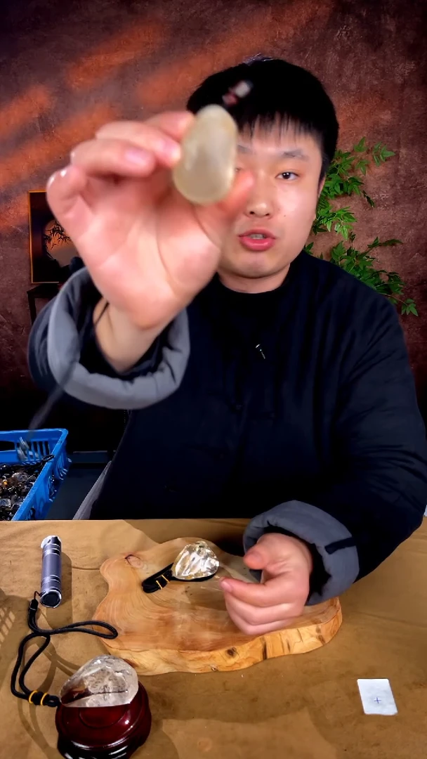 水晶摆件未镶嵌129