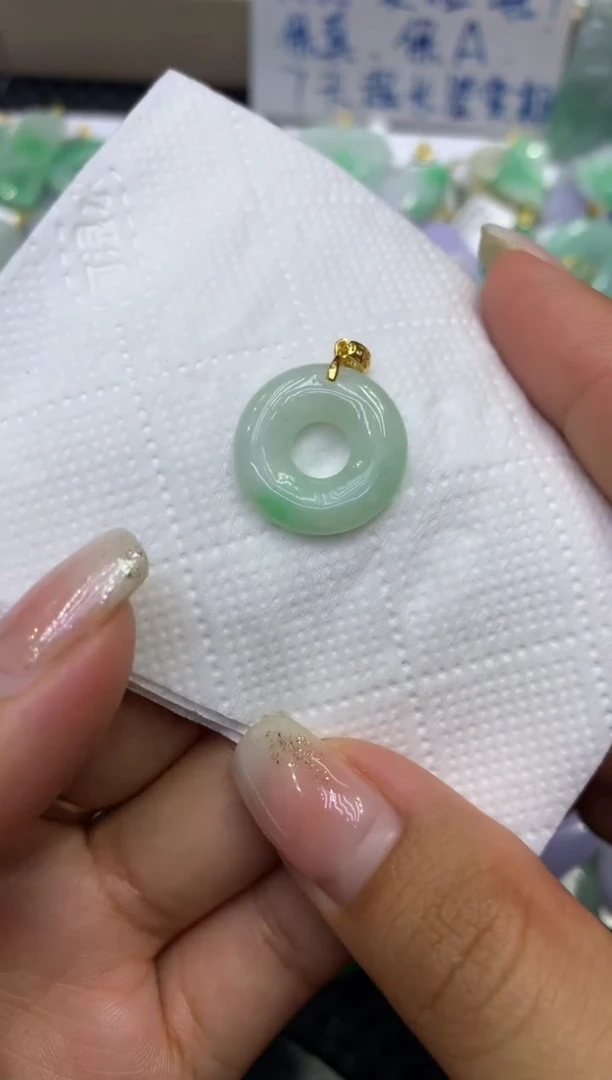 颈饰未镶嵌翡翠天然缅甸A货翡翠