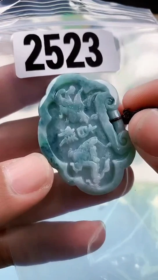 【闪购商品】翡翠挂件未镶嵌天然翡翠吊坠挂件