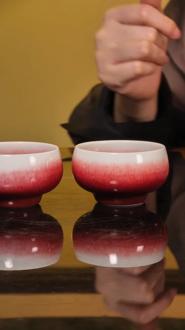 微瑕景德镇颜色釉郎红主人杯2个