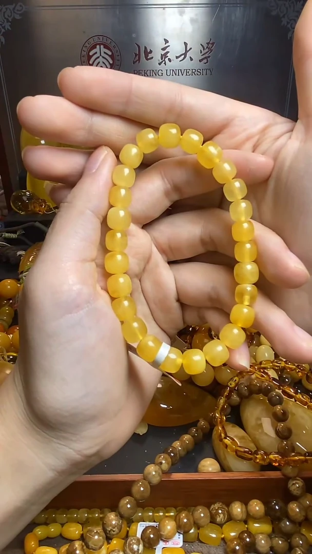 琥珀未镶嵌珠宝奇石蜜蜡