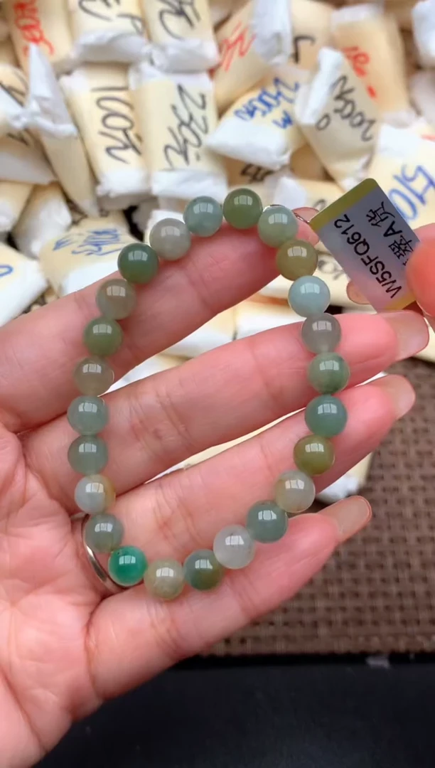 未镶嵌挂件翡翠1