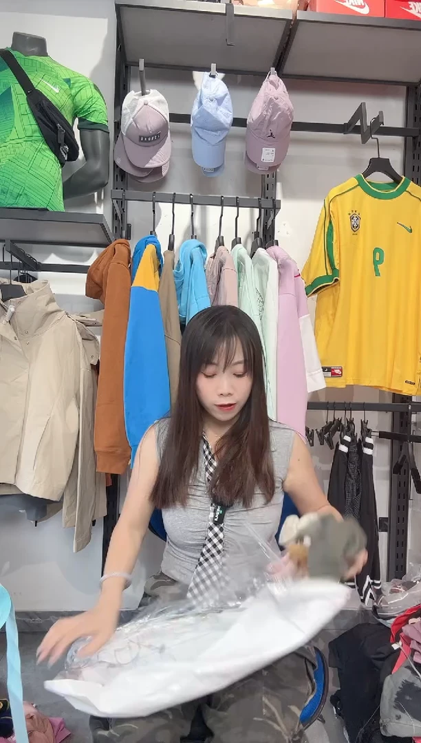 1148 编码 瑕疵款直播间过款为准 尺码