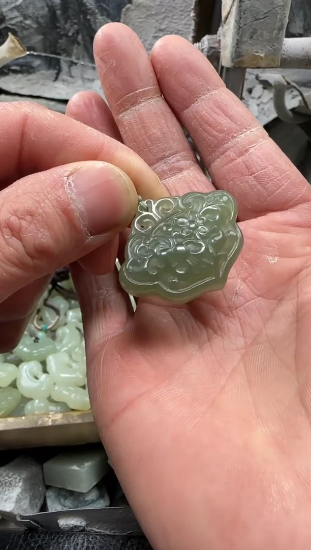 【闪购商品】和田玉颈饰未镶嵌吊坠