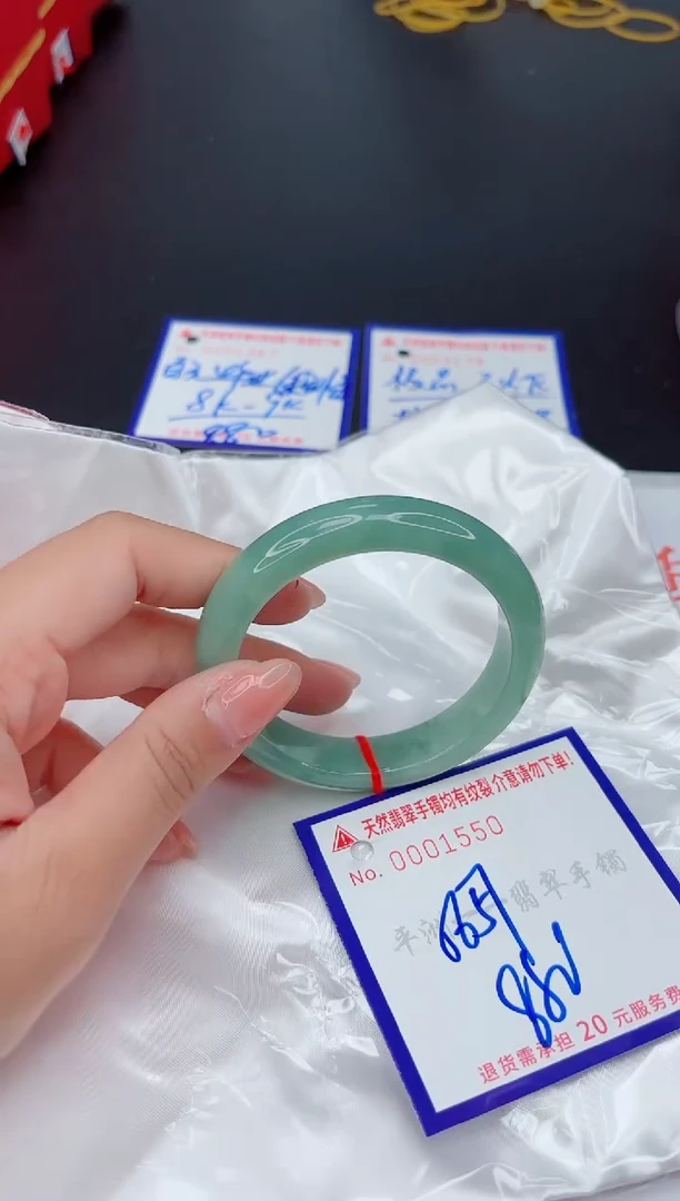 翡翠手镯未镶嵌1111111111