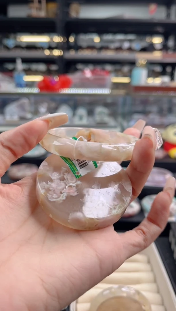 石英质玉手镯未镶嵌58圈口（赠品镯心）6806170