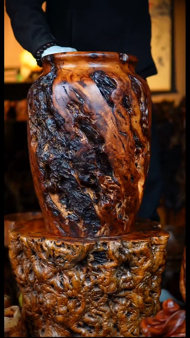 枣木百年雷击枣木画缸（高45，直径35）