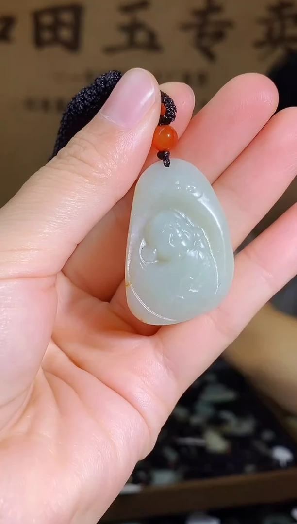 颈饰未镶嵌和田玉1