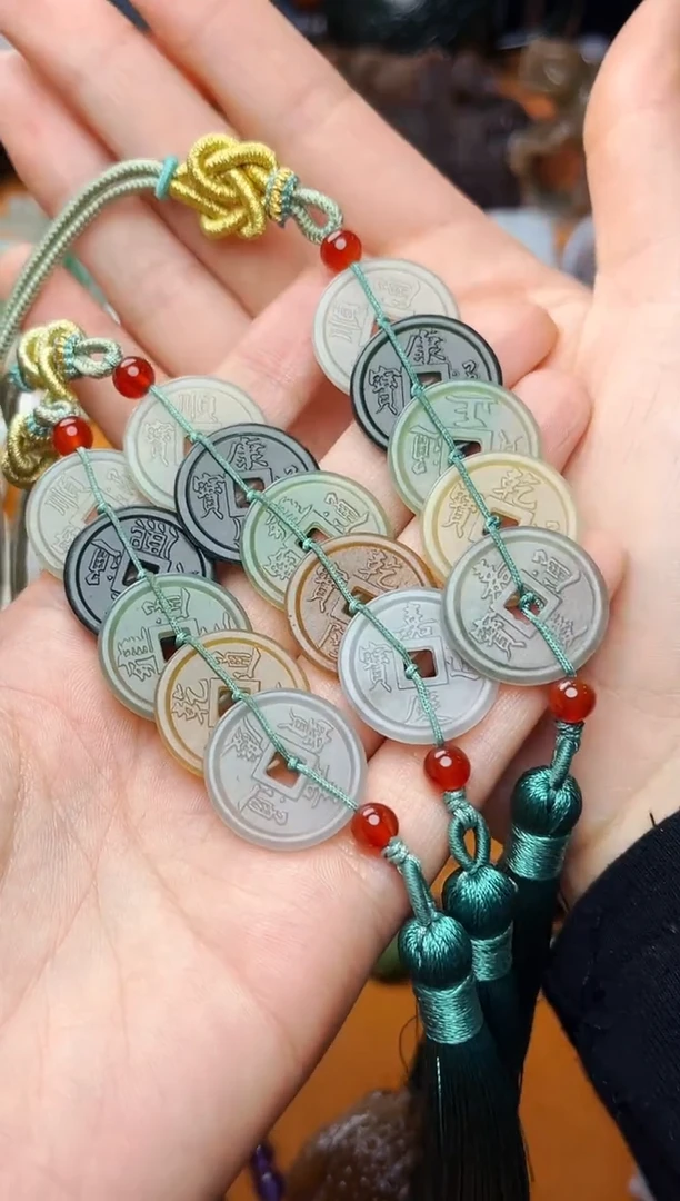 【闪购商品】和田玉挂链未镶嵌五帝钱多样性拍一发一