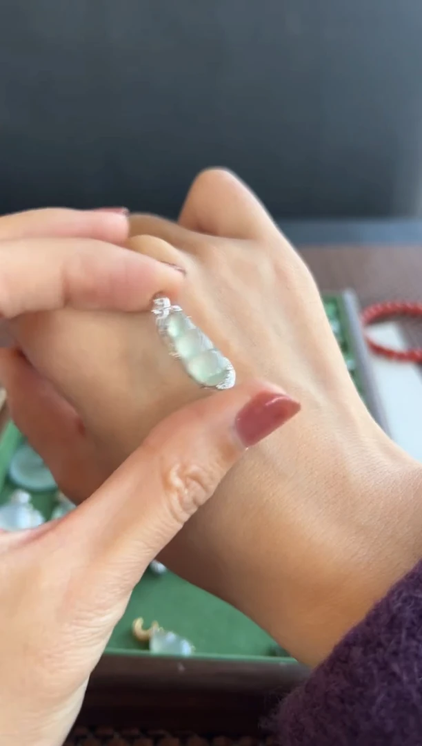 【闪购商品】翡翠吊坠(不含链)18K金镶嵌503买断