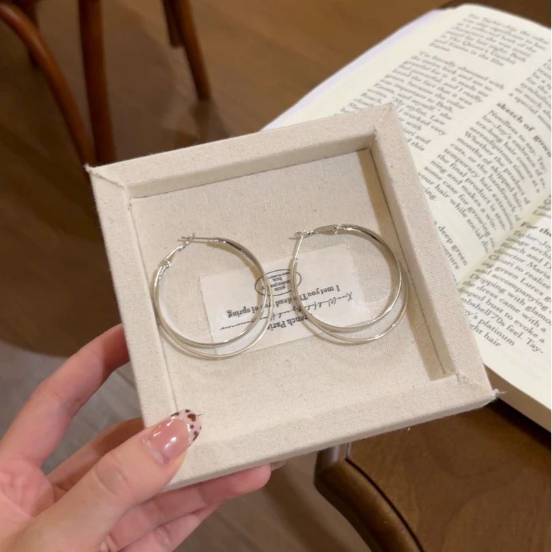 铜合金耳饰 冷淡风双环耳圈女轻奢高级感气质素圈大耳环耳扣耳饰