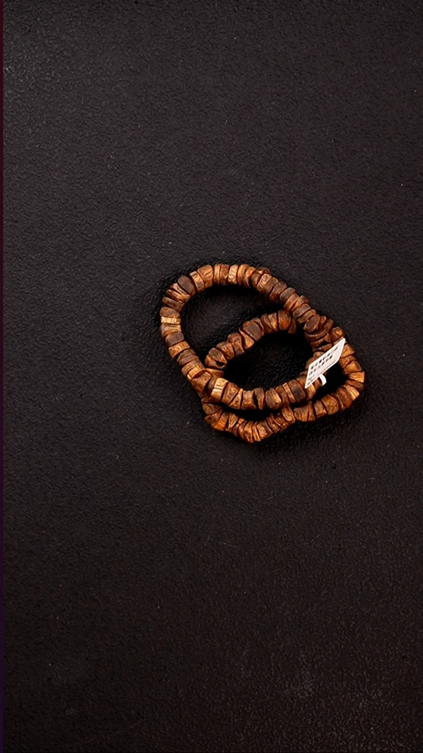 沉香手串【多样性发其一】莺歌绿棋楠随型虫漏单圈