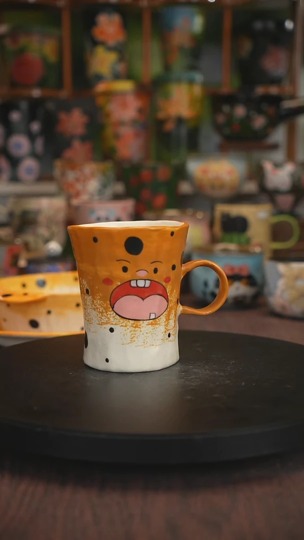 杯子手绘釉下彩