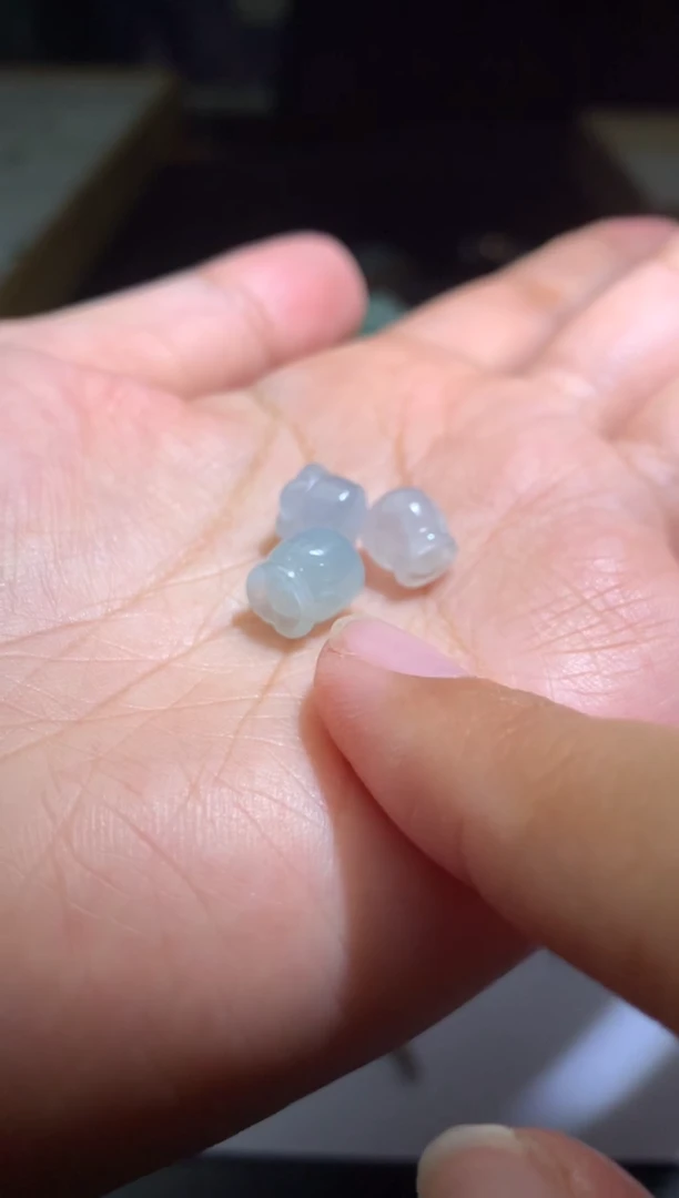 定制翡翠未镶嵌毛货