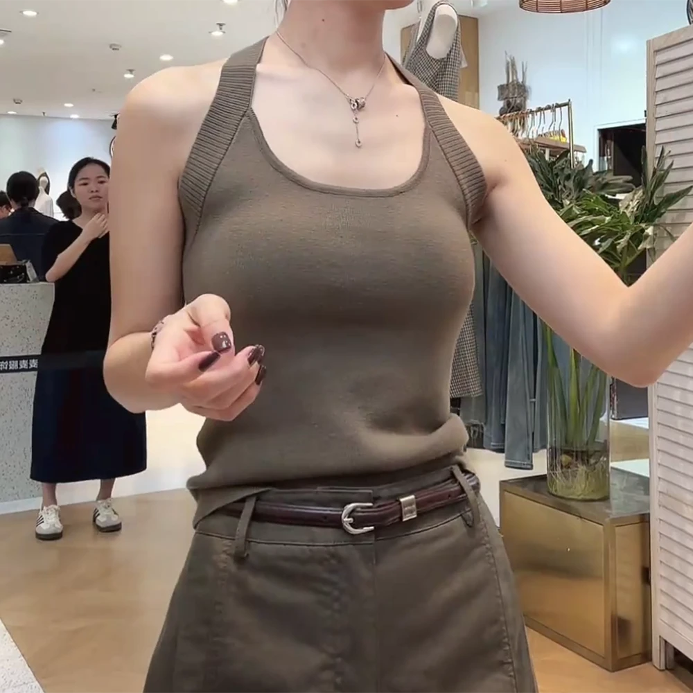 被问爆~~ 出街即焦点爆款时尚气质轻松Get直角肩挂脖背心C5828