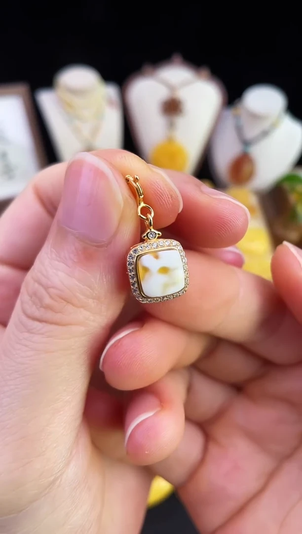 琥珀未镶嵌珠宝奇石柒月