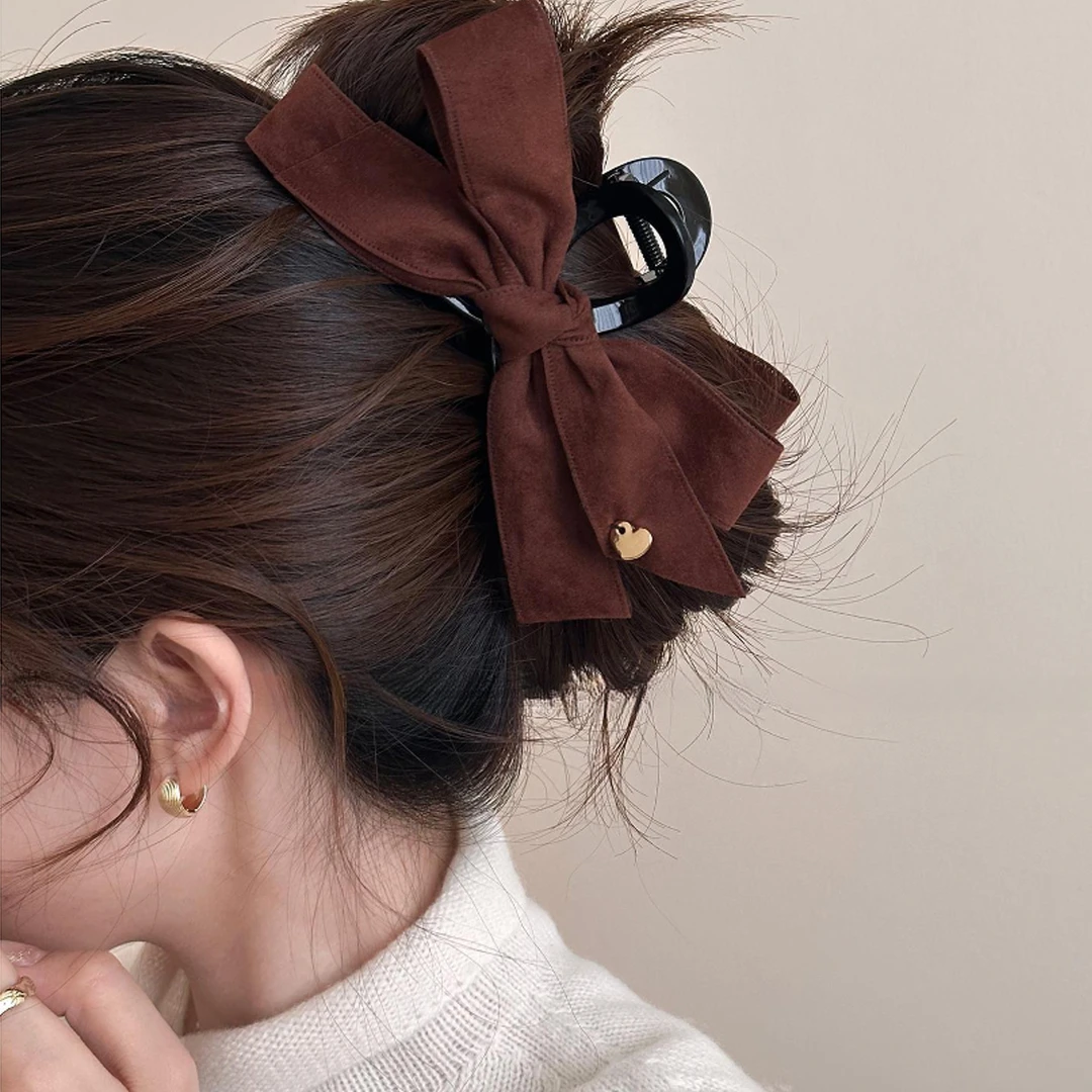 秋冬绒布大号蝴蝶结抓夹女高级感2025新款发量大鲨鱼夹发夹子头饰