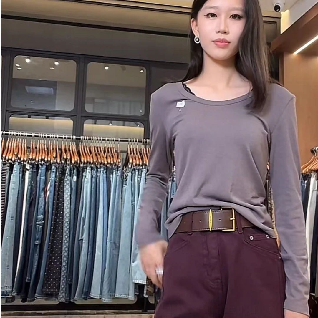 Mozch 超柔软细腻亲肤小刺绣U领修身T恤168531