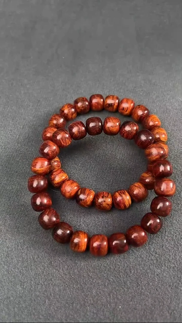 手串/手链黄花梨/降香黄檀保真海黄1.0桶珠 山水纹小瘤疤油梨料