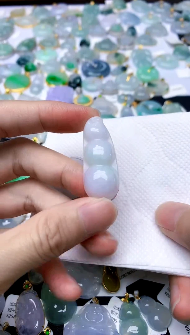 颈饰未镶嵌翡翠天然A货翡翠