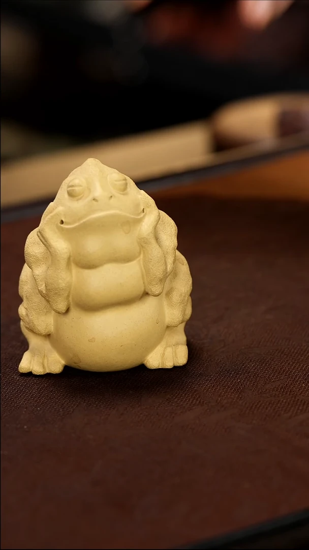 悠闲青蛙雕塑茶宠