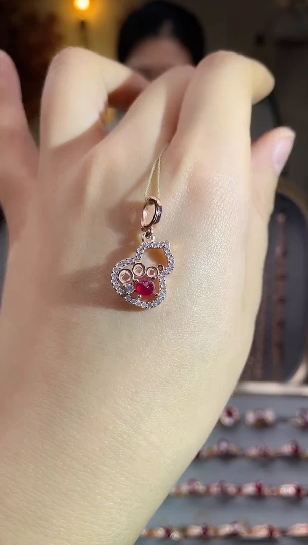 银S925镶嵌颈饰红宝石颈饰