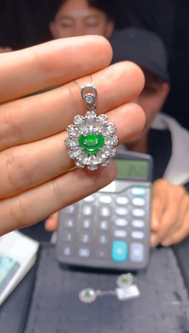 【闪购商品】定制翡翠未镶嵌35多样性发货（发其一）