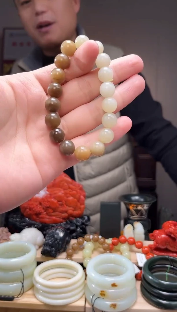 颈饰未镶嵌和田玉手串11+