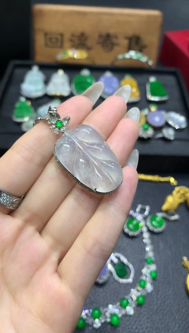 吊坠(不含链)18K金镶嵌翡翠20吊坠不含链