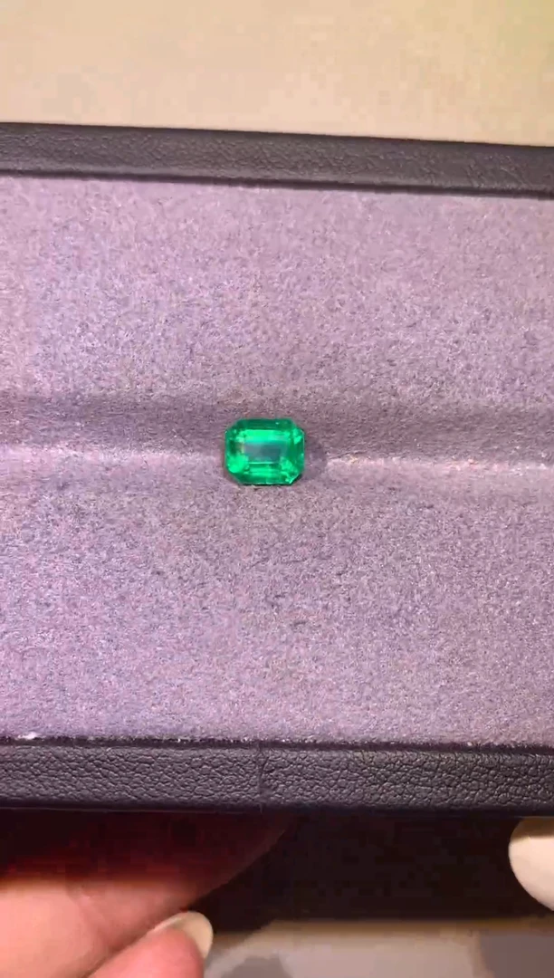 裸石祖母绿1.6ct赞比亚VVG微油吉尔德