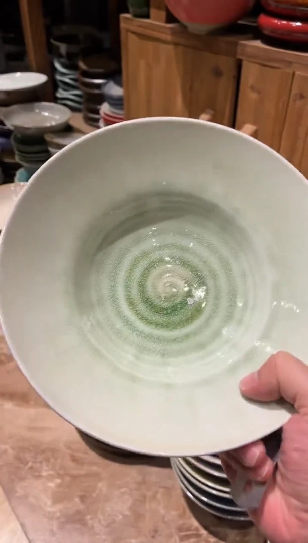 【闪购商品】瓷片728 苏打绿草帽盘1个