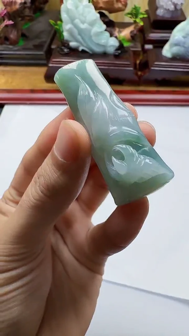 吊坠(不含链)未镶嵌翡翠1