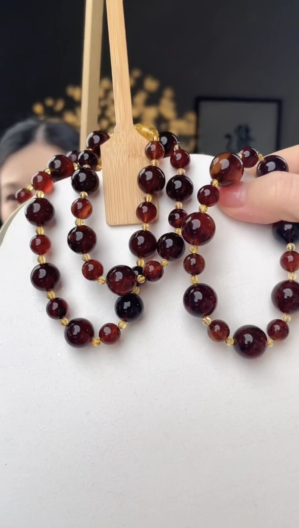 裸石琥珀未镶嵌灵草珀套装